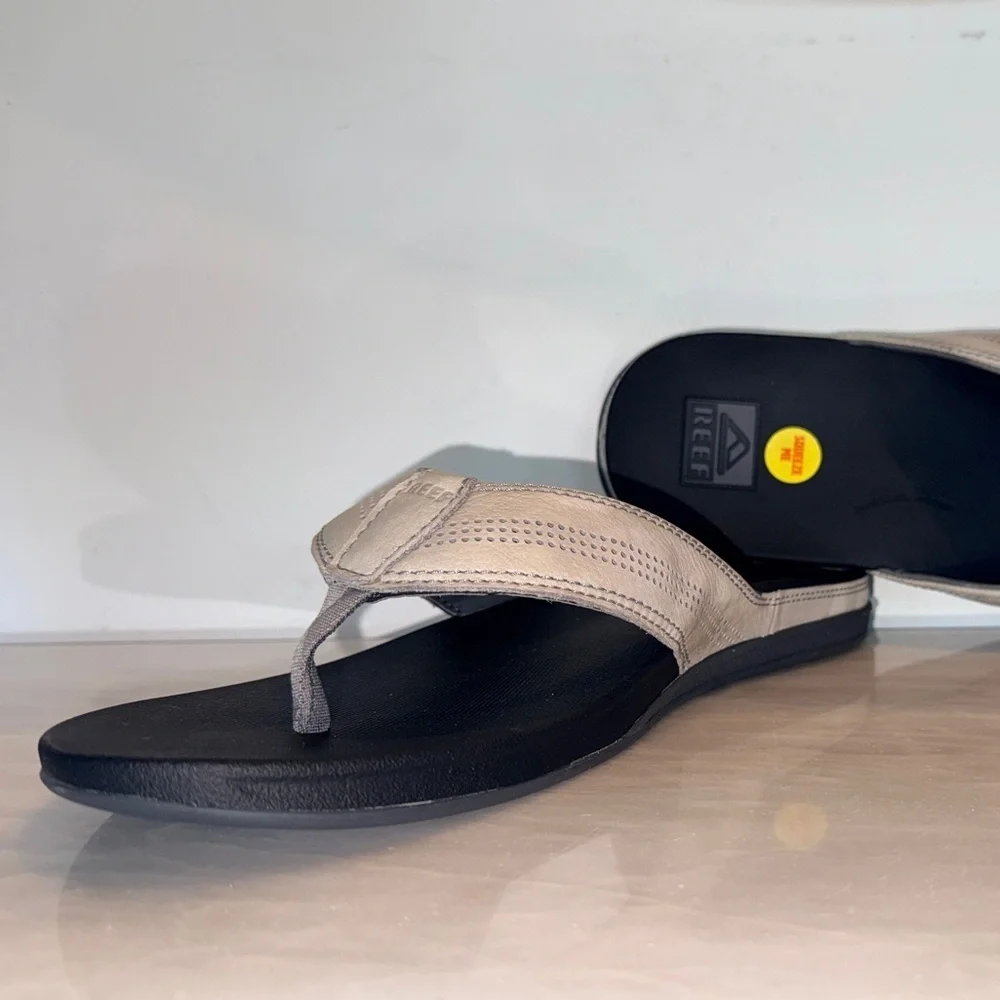 Reef men’s leather